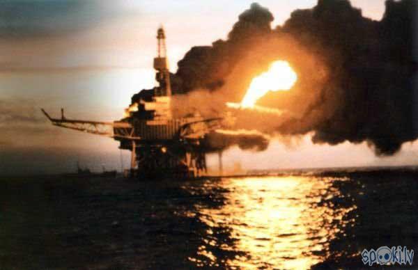 Ugunsgrēks uz naftas... Autors: fossil 10 dārgākās traģēdijas.