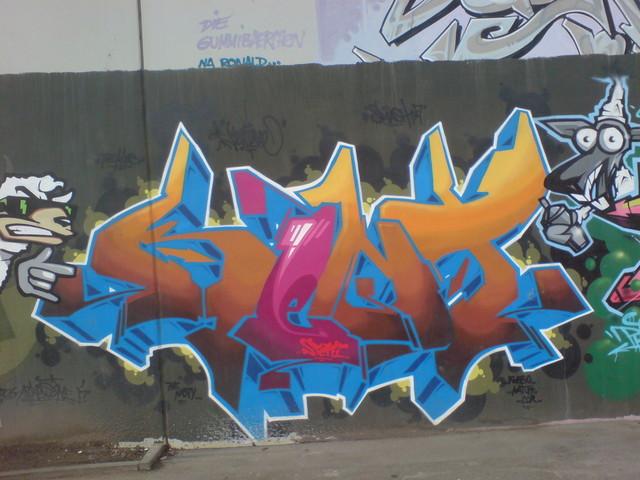  Autors: Fosilija KlarkKent graffiti art