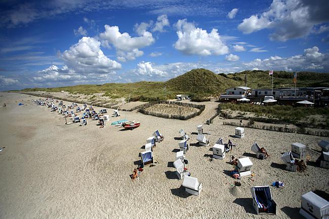 Ziltas salā Sylt Vācijā valda... Autors: Kobis Top 10 Labākās nūdistu pludmales pasaulē...