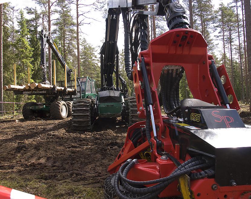 Remote controled harvester