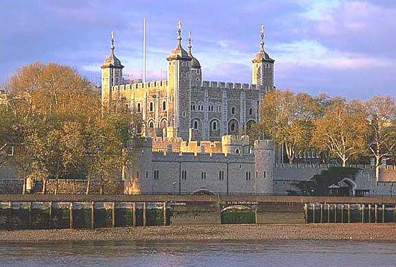 LONDONAS TAUERS Londonā... Autors: eldzinsh Noslēpumainas lietas.[Pirmā daļa-Spokošanās]