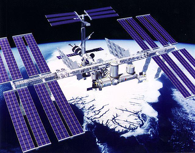 1 International Space Station... Autors: Scat 10. Dārgākie projekti pasaulē