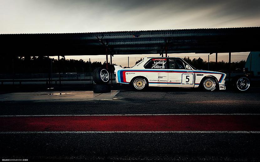  Autors: awoken Bmw e28 m5 csl