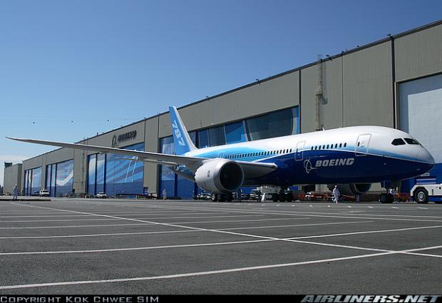  Autors: Pupsik Boeing 787 Dreamliner