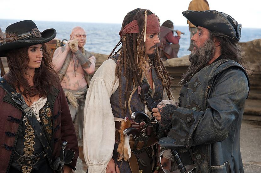 Filma ir nedaudz... Autors: Naktsvijole Pirates of the Caribbean: On Stranger Tides