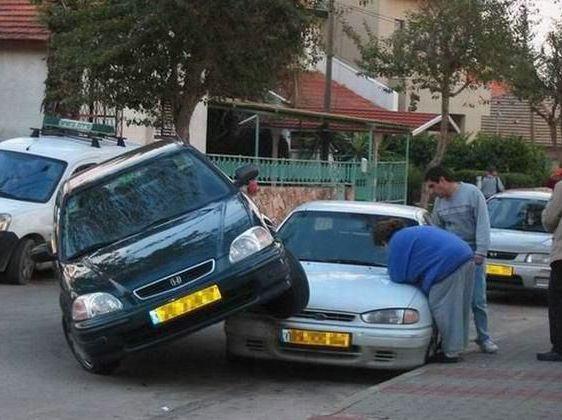  Autors: seglinja Dažādas auto avārijas