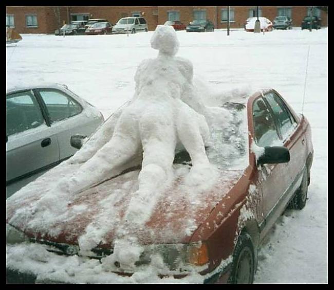 Sekss ziemā un sniegā ir... Autors: Tiamo JA nebūtu pornofilmu!