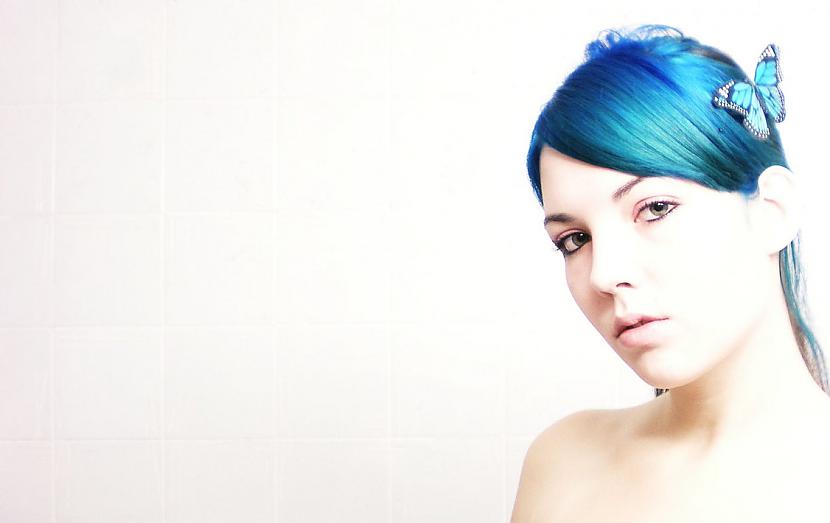 Zilajai krāsai ir saistība ar... Autors: laaacene Blue Hair - They Like To Be Different ^^