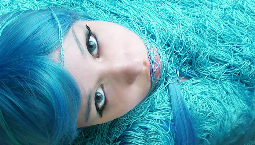 kreativitāte augstas domas... Autors: laaacene Blue Hair - They Like To Be Different ^^