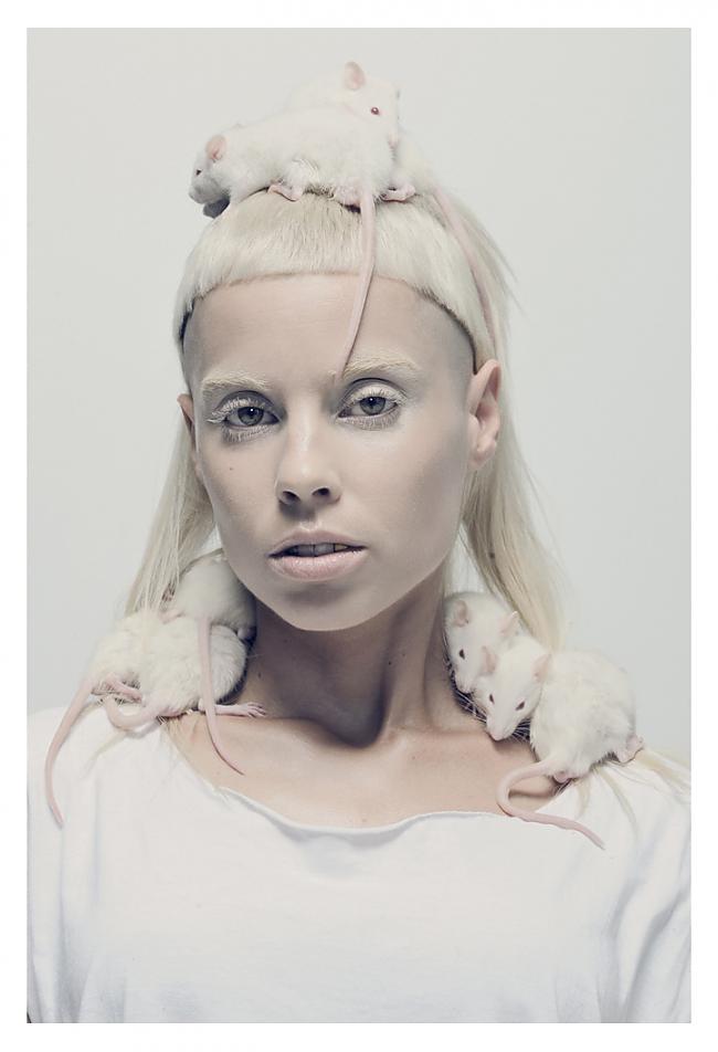  Autors: yolandi vier DIE ANTWOORD>bildes>video>gifi