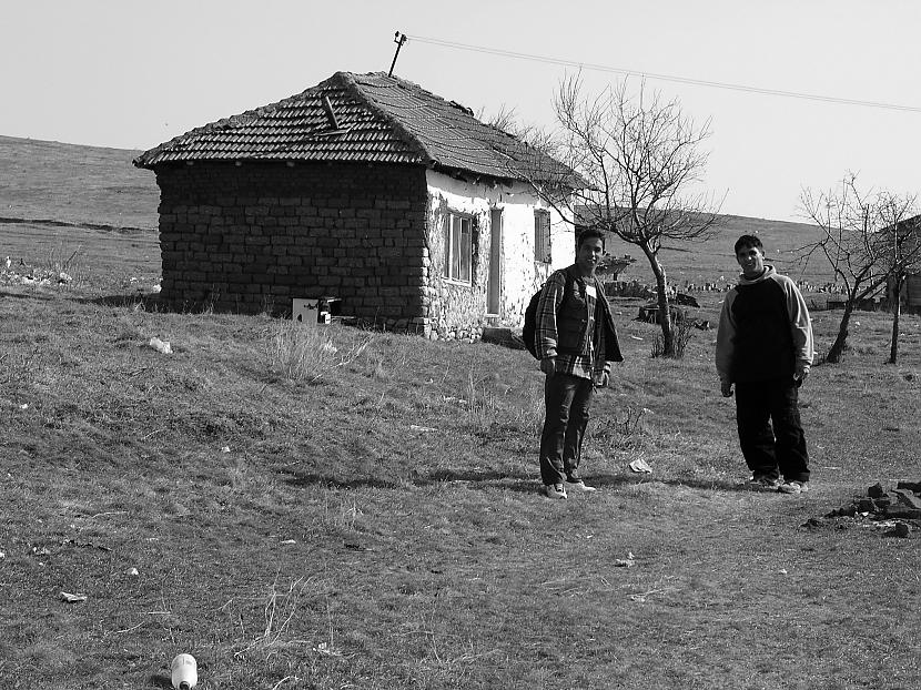 Divi vietējie Albāņi Dažiem... Autors: Šķēle Cita pasaule