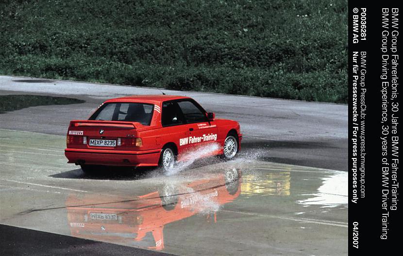  Autors: Nuro BMW E30 M3