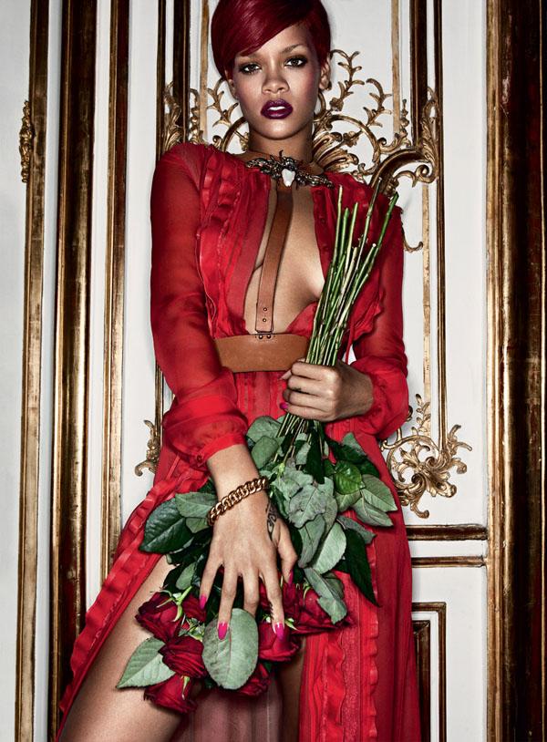  Autors: 8 Rihanna