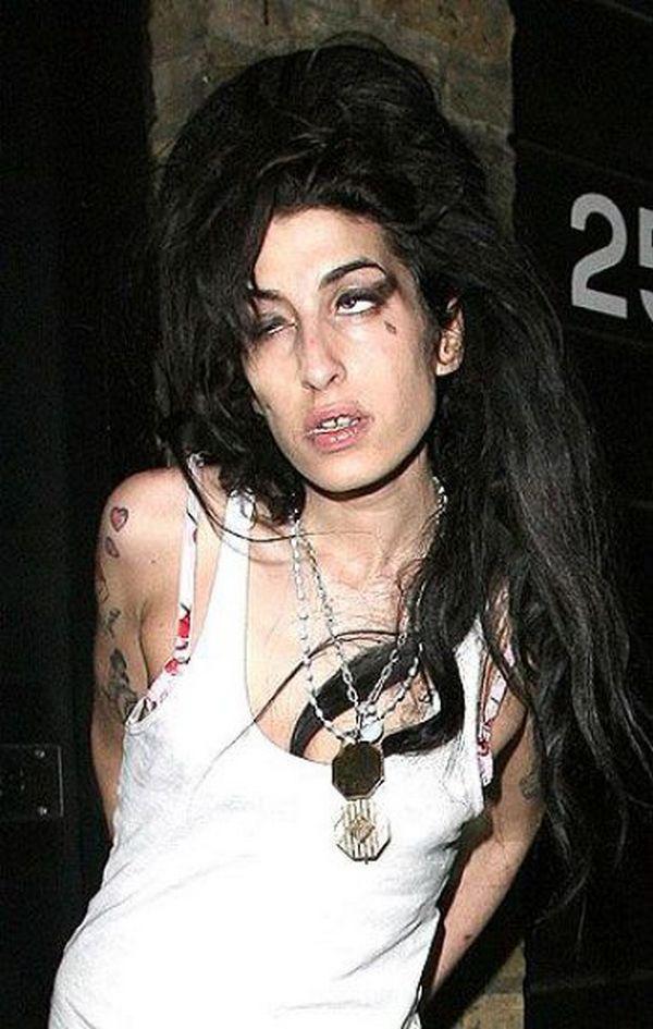 Amy Winehouse Autors: Vladziks 10 neglītākie slavenību foto