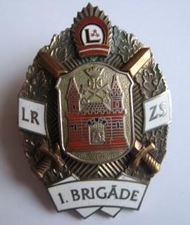 LR Zemessardzes 1brigādes... Autors: Fosilija Zemessardzes bataljona krūšu zīmes