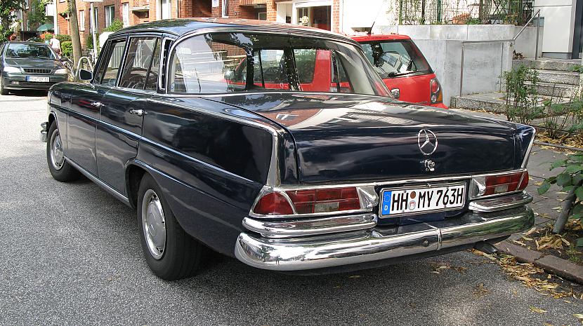  Autors: Realist Mercedes-Benz W111