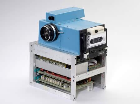 Pasaules pirmā digitālā kamera... Autors: varenskrauklis Pasaules pirmās lietas...
