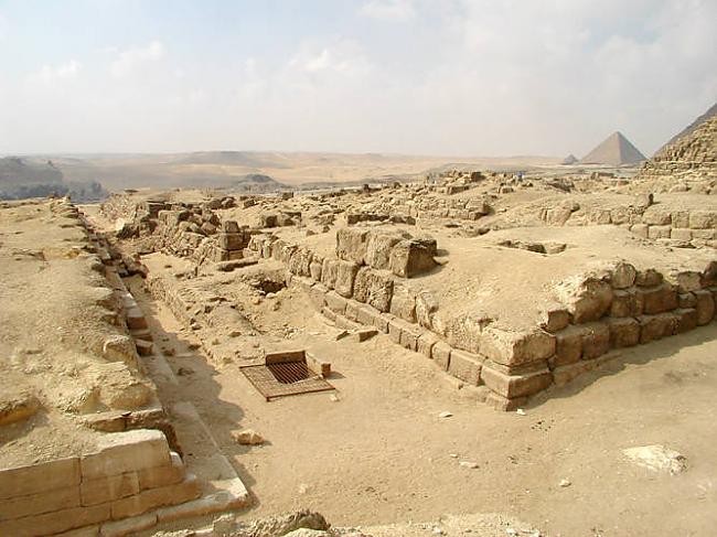 Mastabās mēdz ierīkot arī... Autors: bikina Senās Ēģiptes kultūra