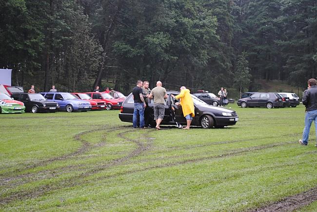 Mazs kautiņš jo viens gudrītis... Autors: Tomek VW fests 2010 (Salacgrīva)