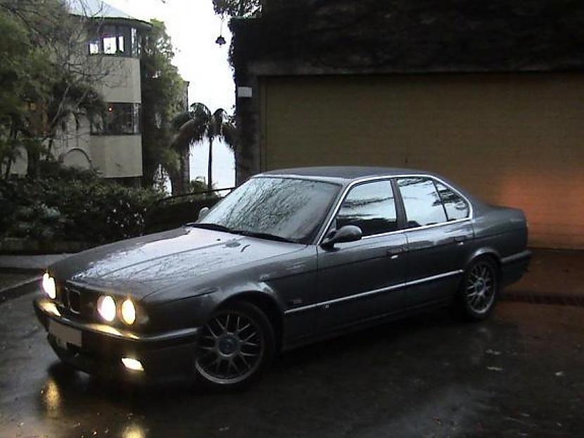  Autors: uibis BMW e34