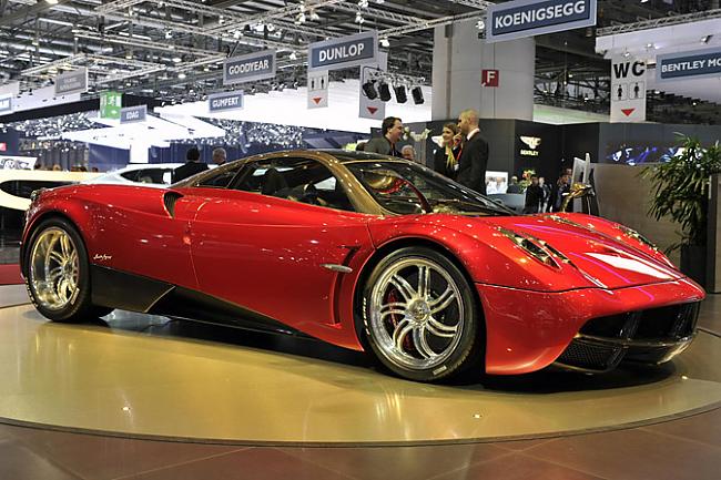 Šis ir Pagani Huayra jeb kā... Autors: apgazenis 2011 Ženēvas auto šovs #2