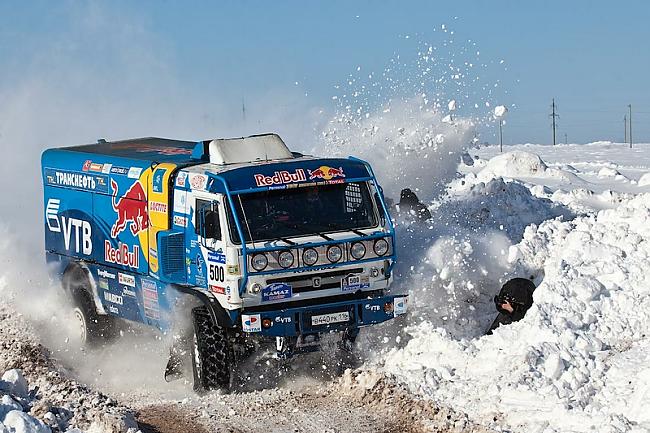 Re kā fotogrāfs noslēpies D Autors: Ekskluzīvais KAMAZ-4326...