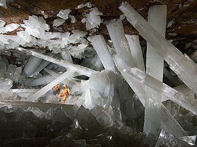 Cave of Giant Crystals Mexico Autors: AWESOME SNAKE 20 Most Beautiful Caves In The World