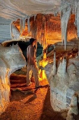 Cave of the Ghost Venezuela Autors: AWESOME SNAKE 20 Most Beautiful Caves In The World