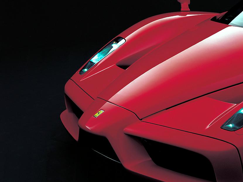  Autors: Fosilija 2002 Ferrari Enzo