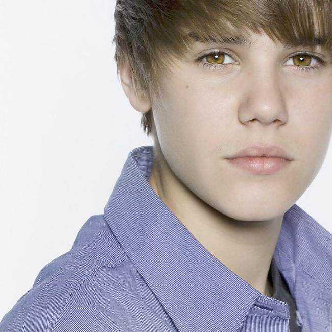  Autors: zelma Justin Bieber ^_^