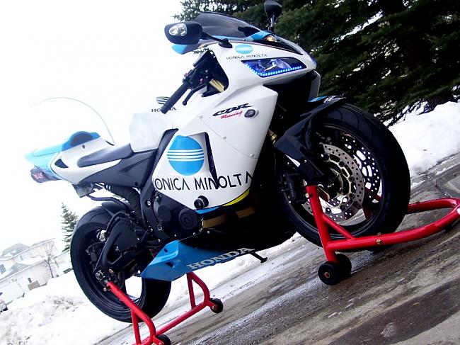  Autors: mocislv Honda CBR motocikli