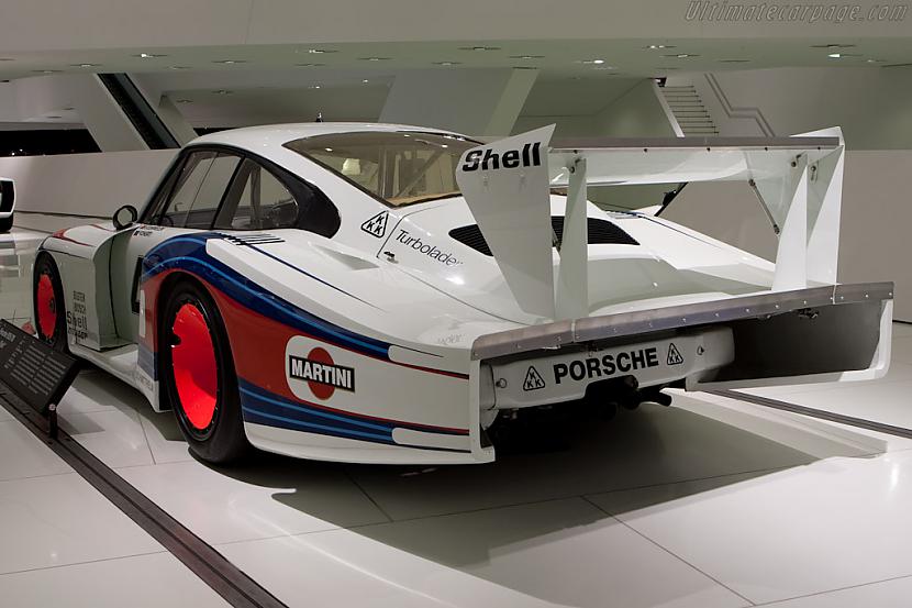  Autors: kazlēns Porsche 935