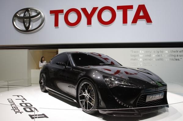  Autors: iesacejs98 Toyota FT-86 II