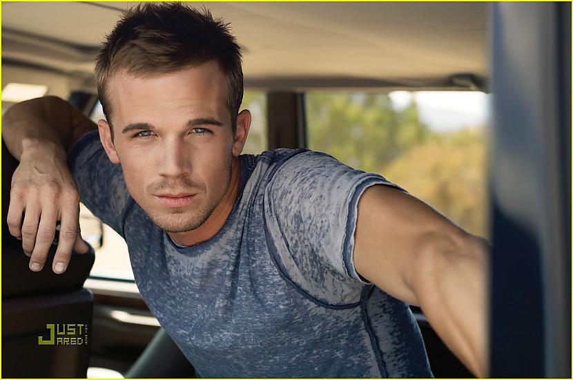  Autors: Murrr Cam Joslin Gigandet