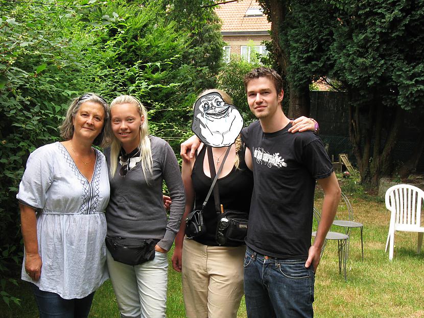 Brisele un foršā ģimene... Autors: Krutais Viesis Eirotrips 2010 (+ foto)