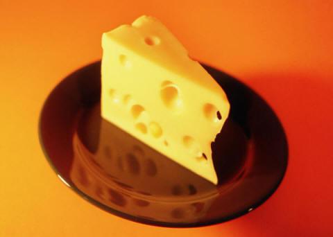 Arī siers var saturēt... Autors: SmallSmooker Bīstamākie pārtikas produkti