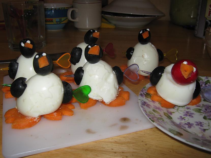 Pingvīni :)