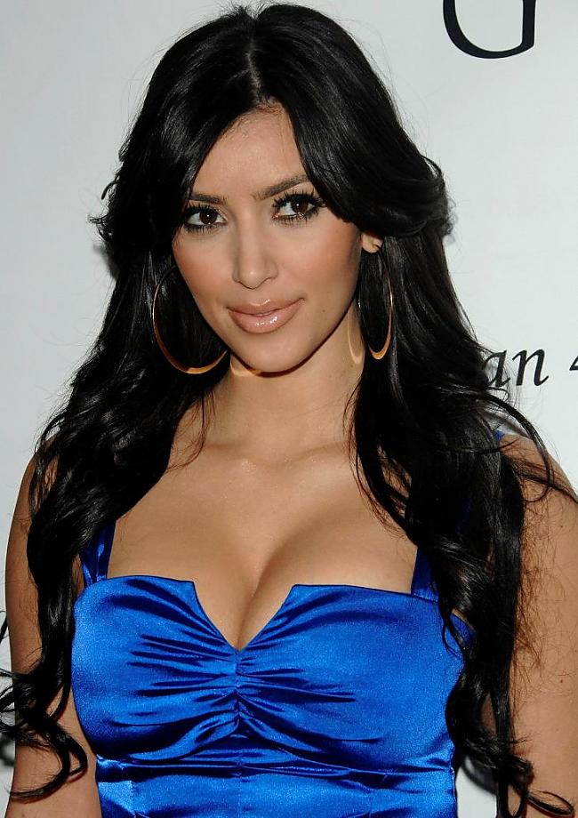  Autors: brothser1989 Kimberly Noel "Kim" Kardashian