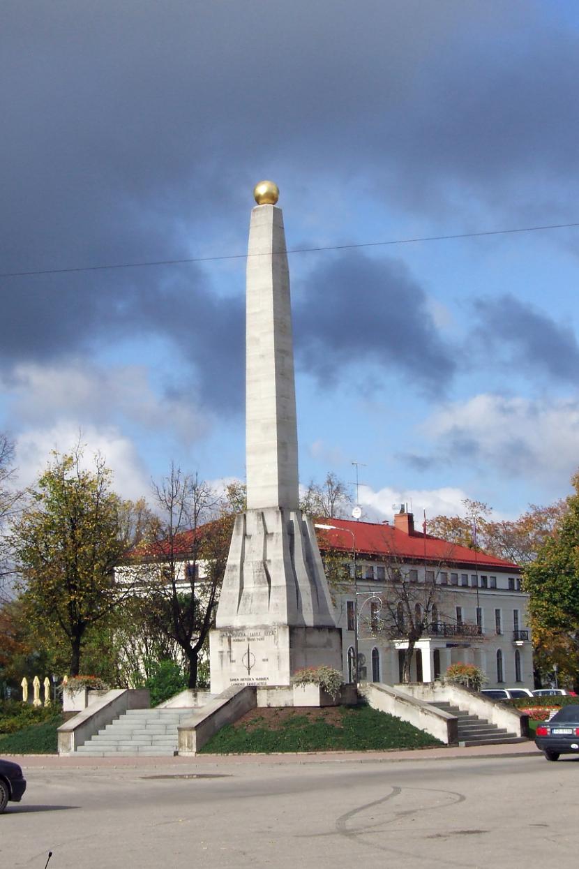  Autors: Memo Kā ir mainījušās Cēsis.