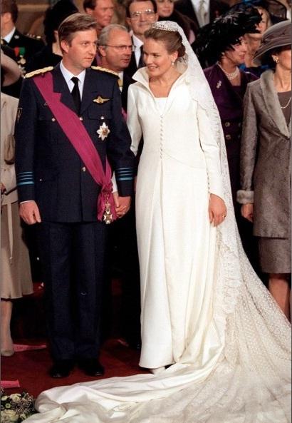 Mathilde Dudekem Dacoz and... Autors: Thunderkid Karaliskās kāzu kleitas, sākot no karalienes Viktorijas k