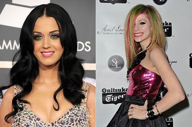 Katy Perry amp Avril... Autors: MJ Pārsteidzošas viena vecuma slavenības (32attētli)
