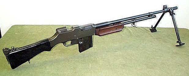 9vieta  Browning Automatic... Autors: Fosilija Mani TOP 10 mīļākie WW2 ieroči..