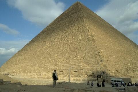 Zudušas piramīdas atrakšana ir... Autors: Goldticket Ēģiptē atklātas zudušas piramīdas!