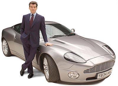 Pierce Brosnan  Aston Martin... Autors: Fosilija Slavenību auto