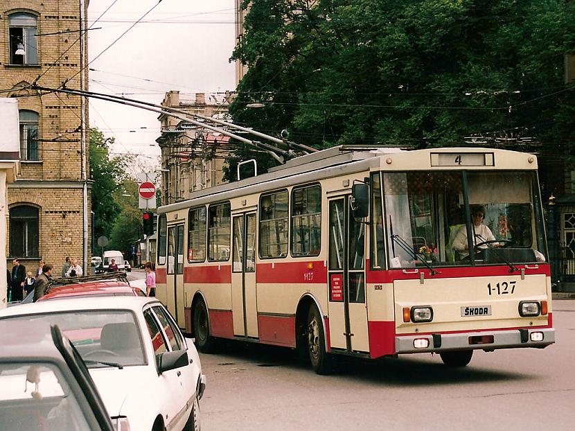  Autors: TheNostalgyGodfather Vecie trolejbusi 4. daļa