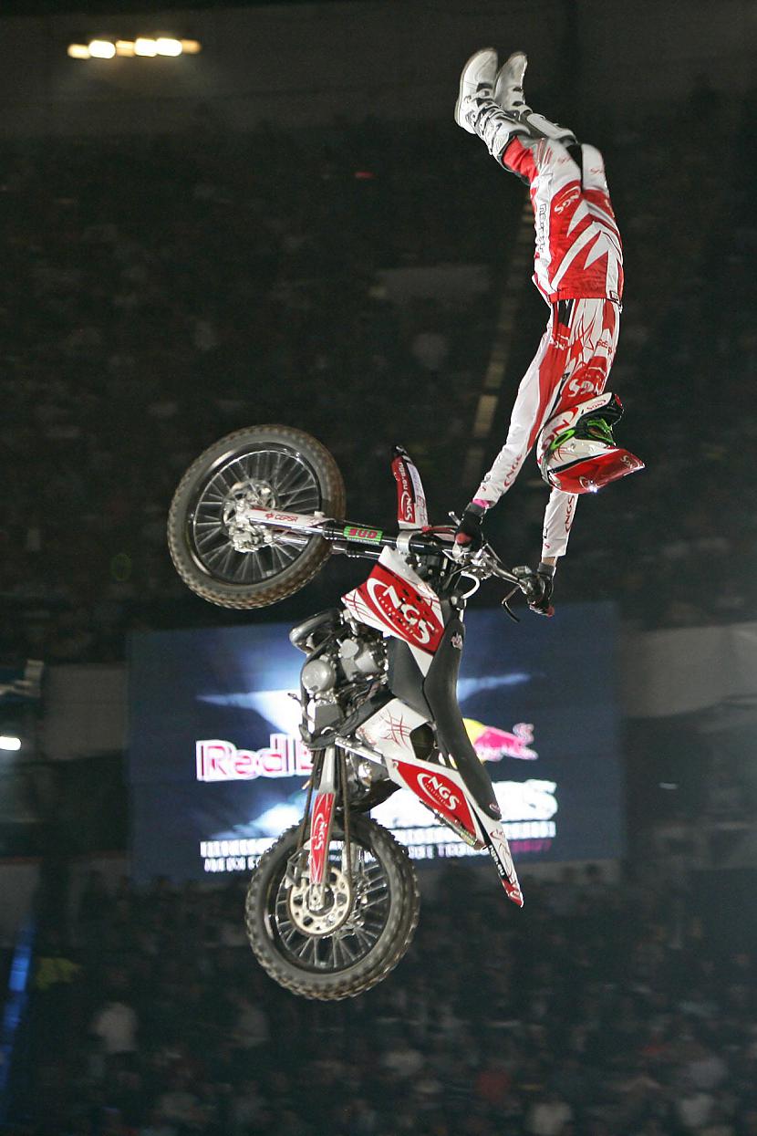  Autors: GreenValdis Redbull X-Fighters