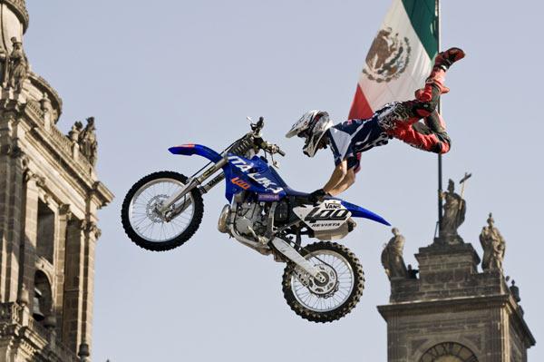  Autors: GreenValdis Redbull X-Fighters