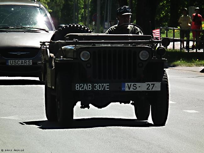  Autors: Fosilija 6. starptautiskais amerikāņu auto salidojums Saulkrastos