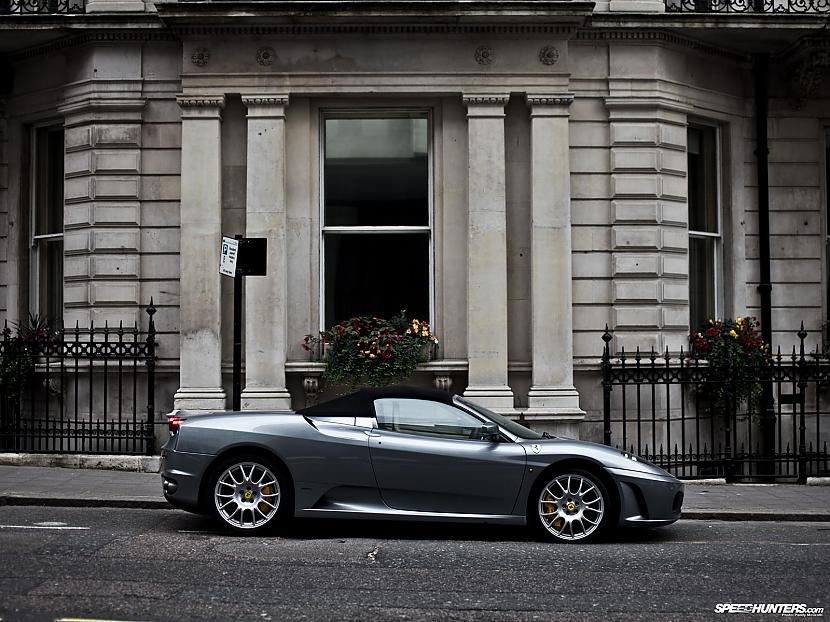 Ferrari F430 Londonas centrā... Autors: luckyone Speedhunters favorīti. (Ekrāntapetes)