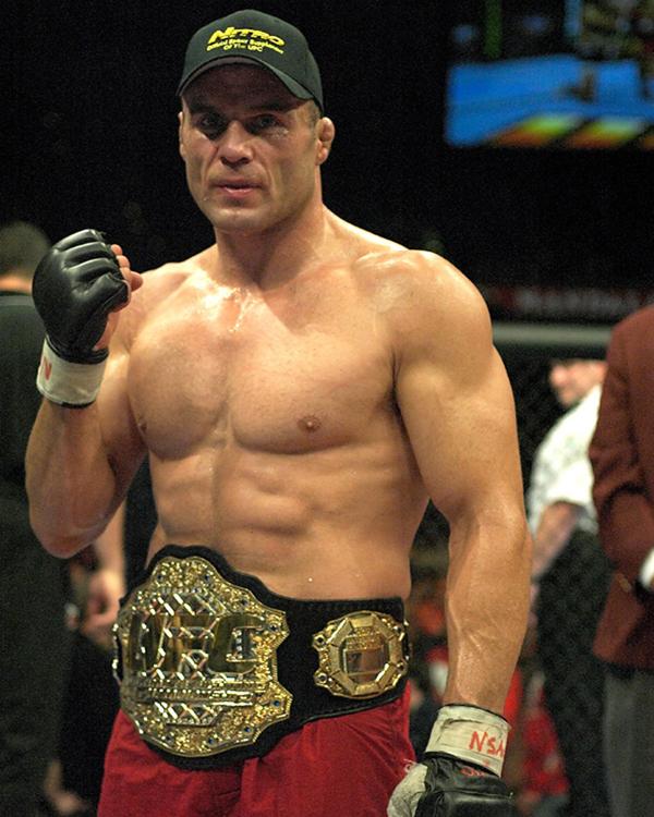 Randy COUTURE Autors: Fosilija Brock Lesnar